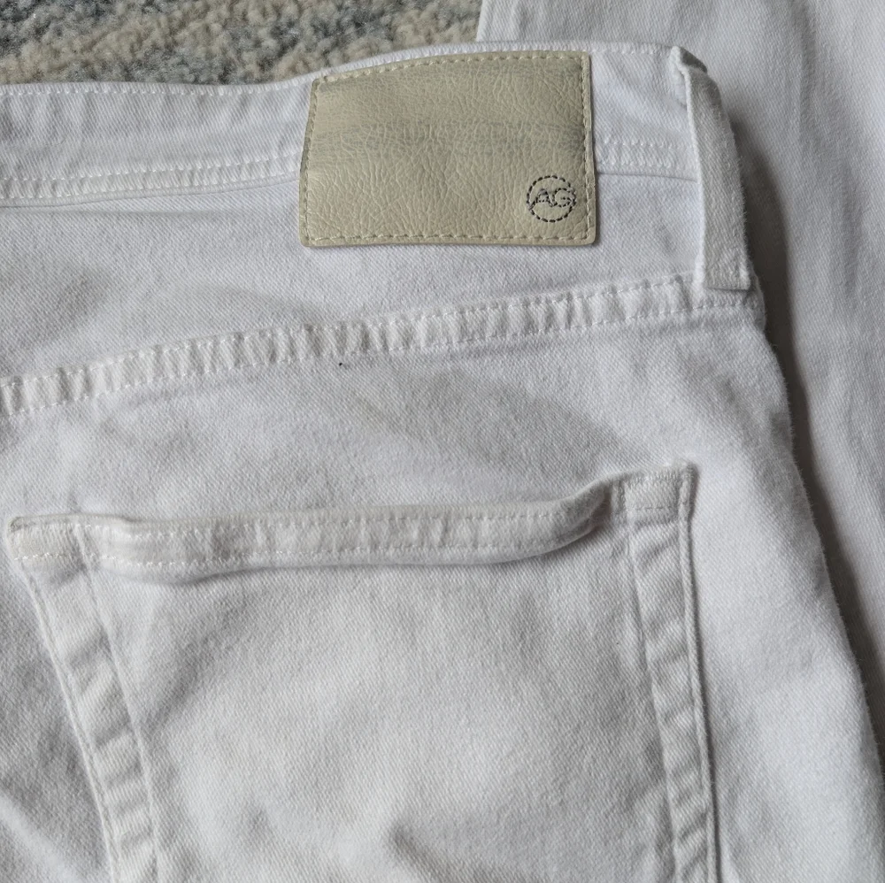 38x34 AG Adriano Goldschmied Tellis Modern Slim White EUC Tapered Leg